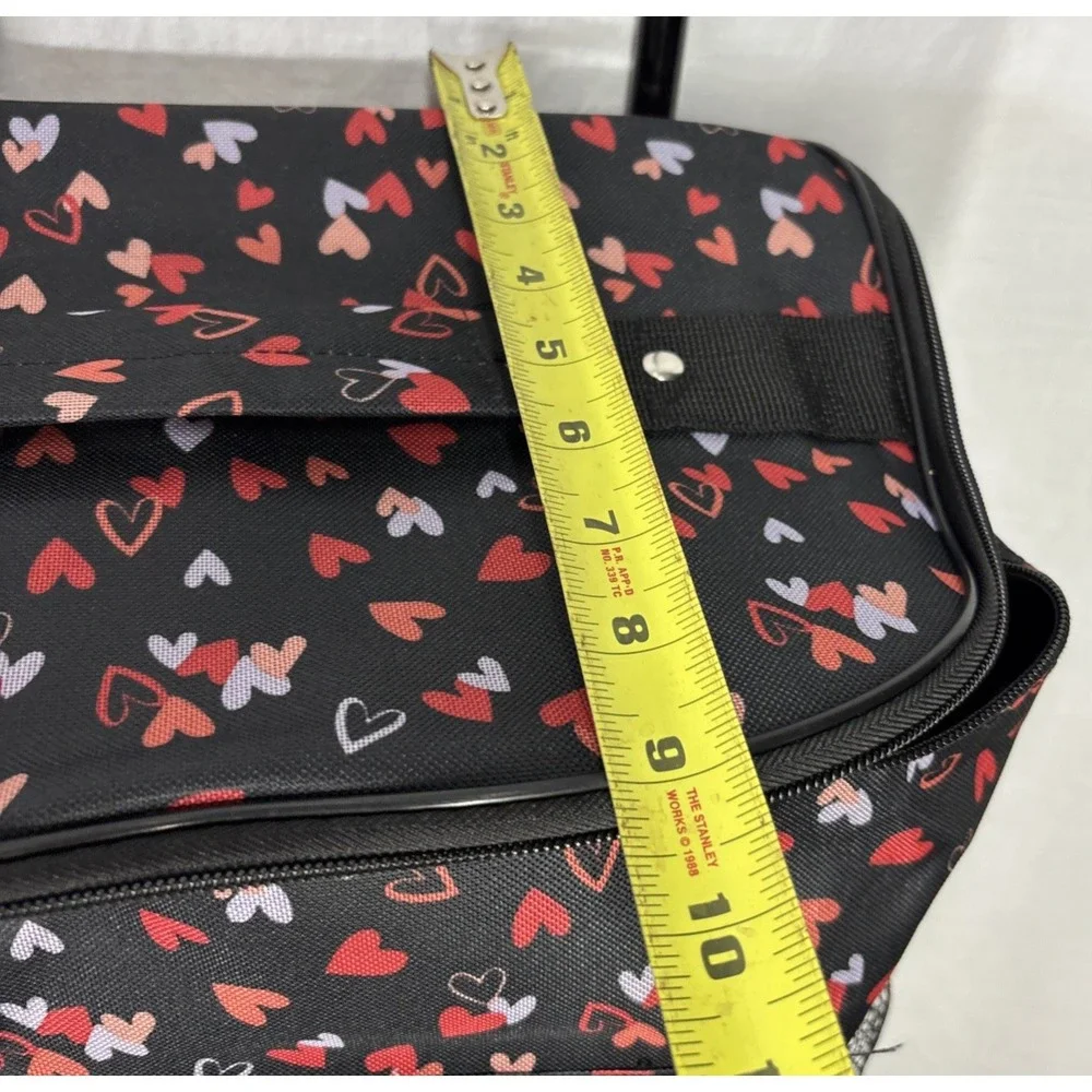 Woman's Weekender Collapsible Travel Bag With Wheels